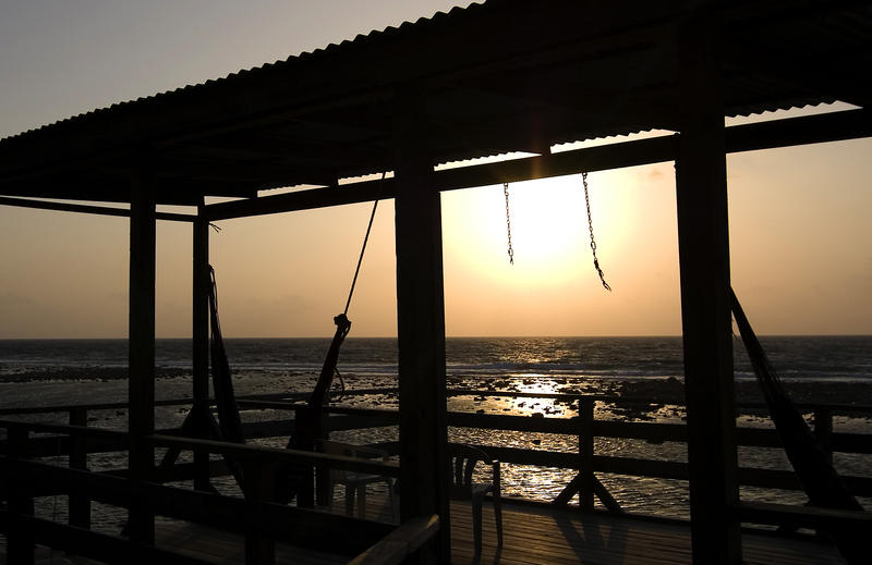 Sunrise in the caribbean, Tobacco Caye, Belize